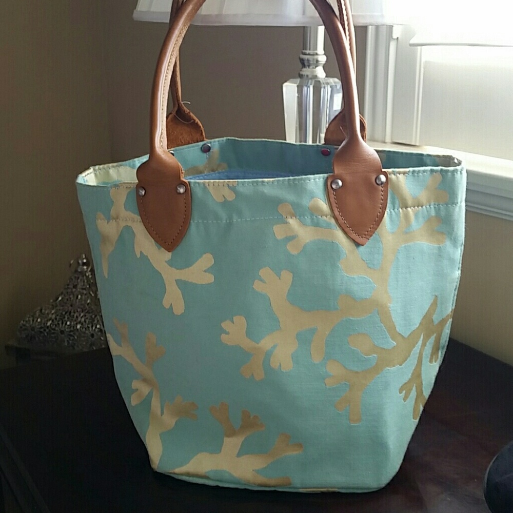 AU Gold Coral Beach Tote